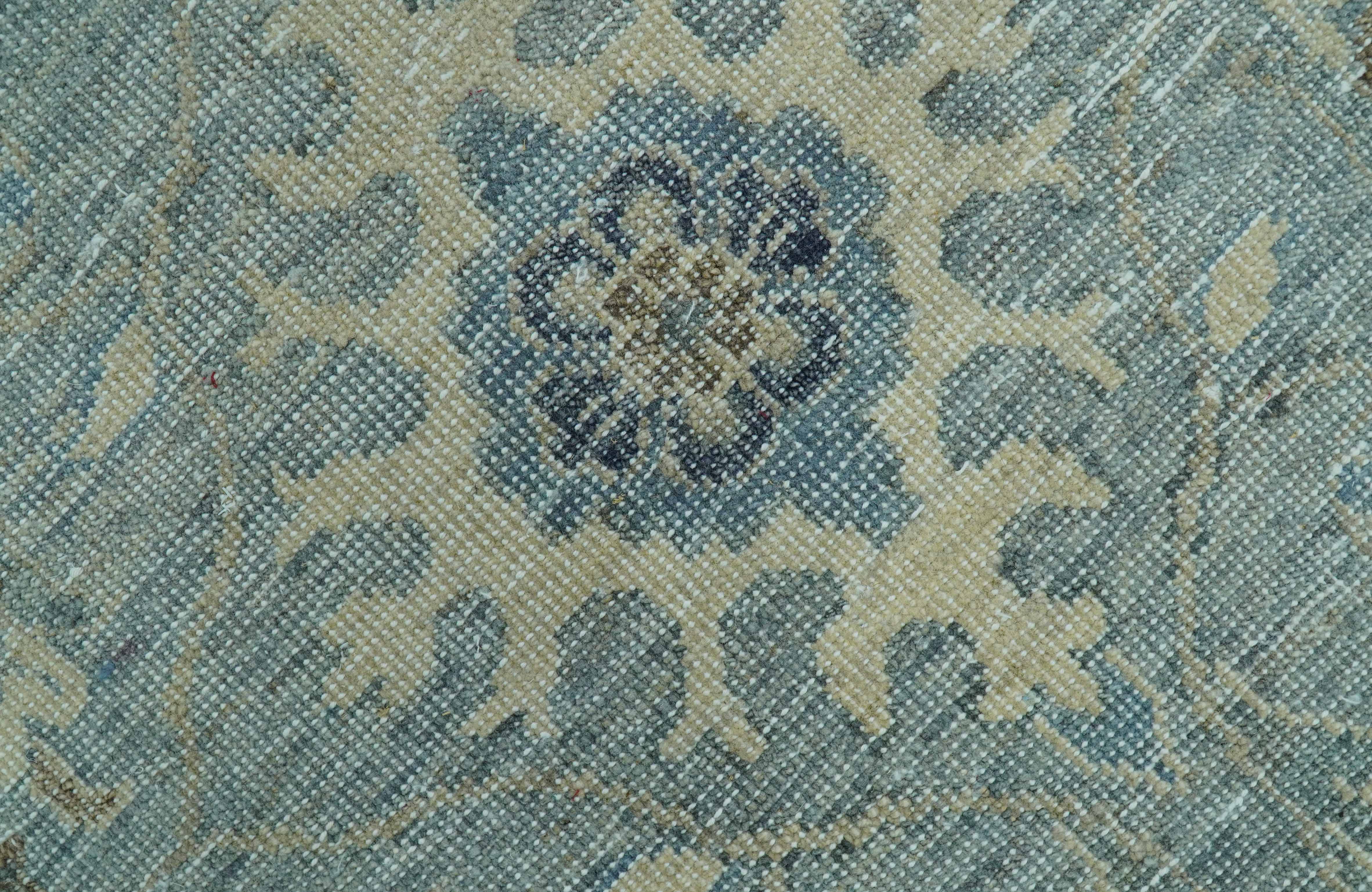 Distressed traditional And Beige Hand Knotted 10x14 Wool Area Rug - Image 4