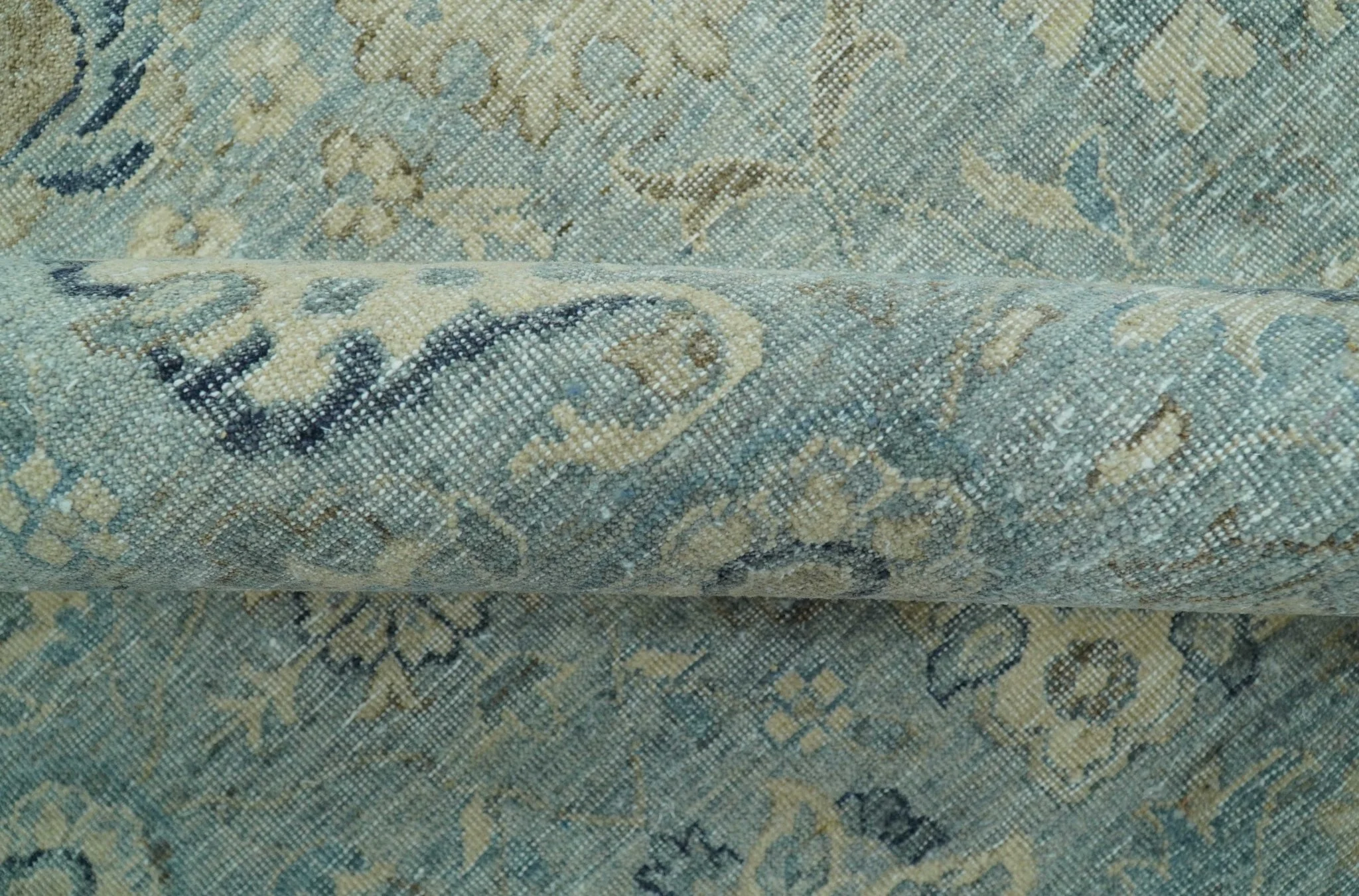 Distressed traditional And Beige Hand Knotted 10x14 Wool Area Rug - Image 6