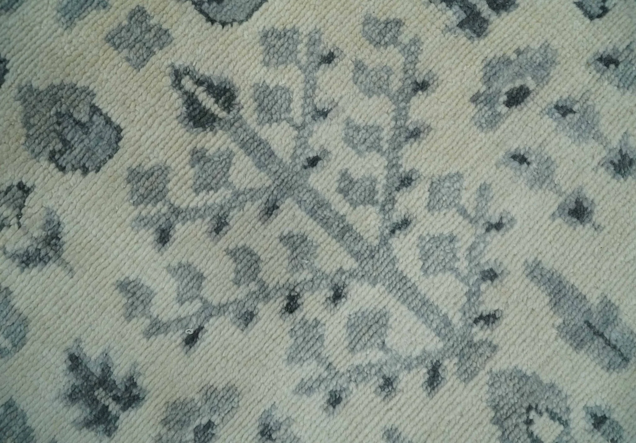 Tree of Life Hand Knotted Ivory and Charcoal Traditional Oushak 8x10 Wool Rug - Image 4