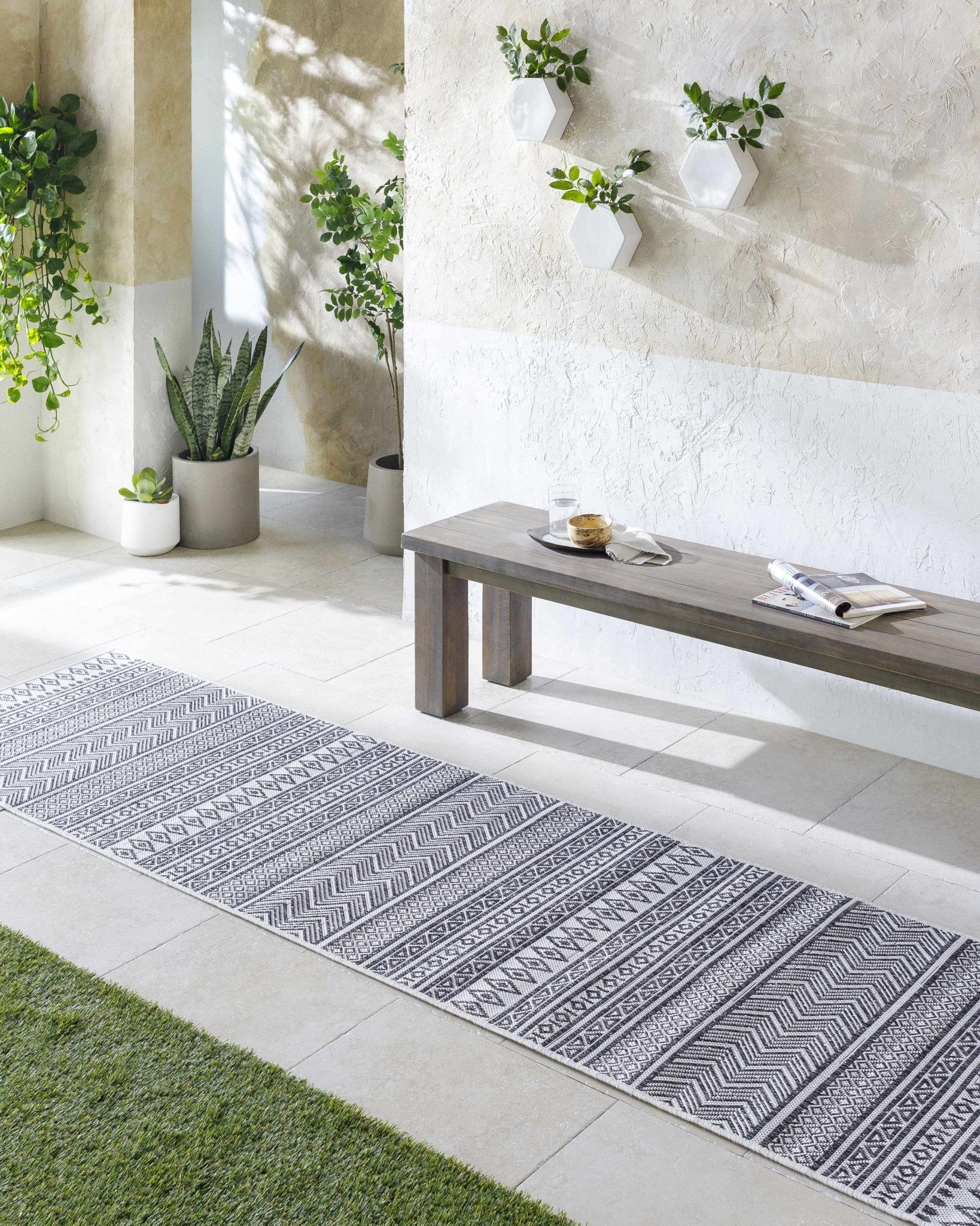 Contemporary Trellis Tribal Look Ivory And Charcoal Area Rug - Image 21
