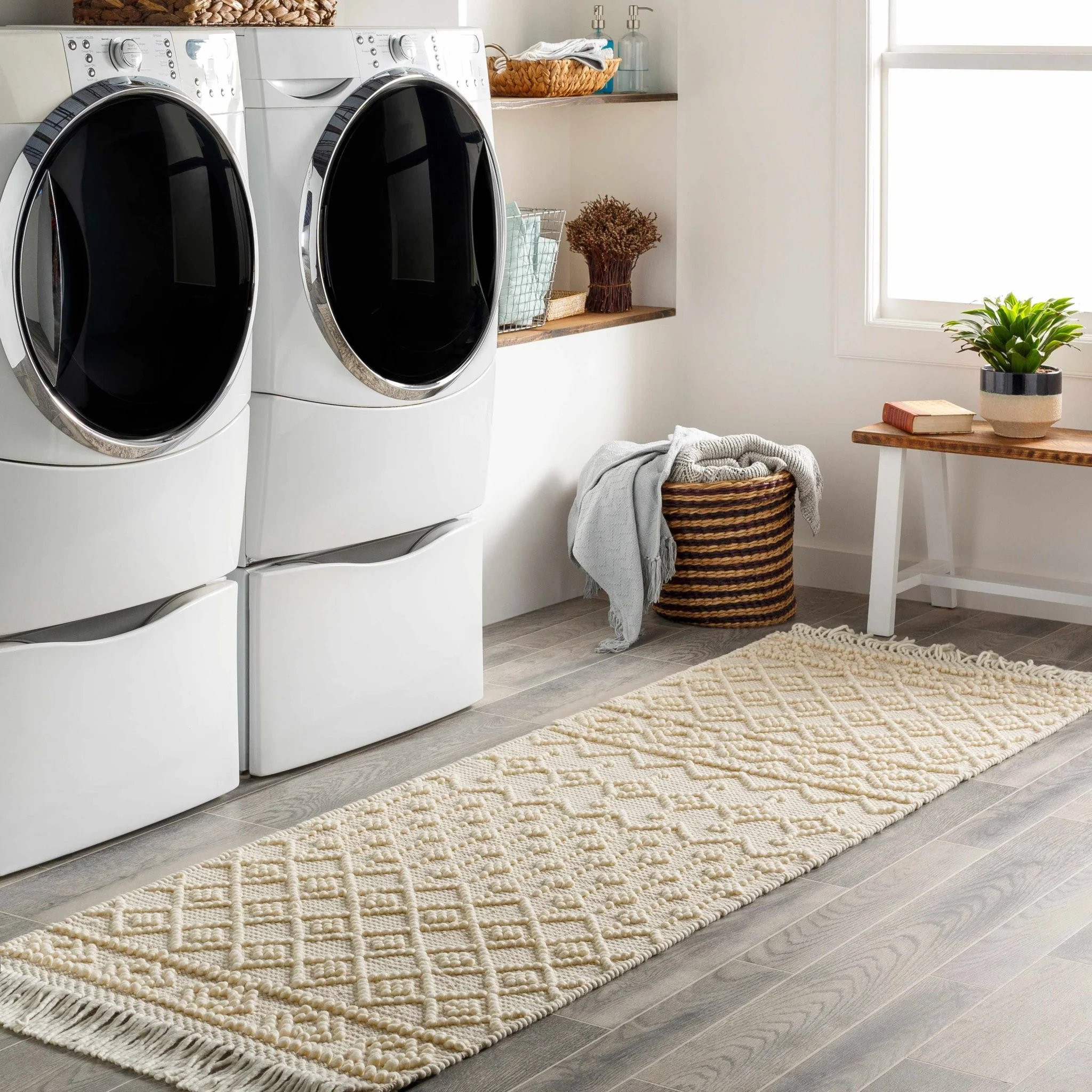 Tribal look Tassels Textured Beige, white Hand woven Wool and Cotton Area Rug - Image 13