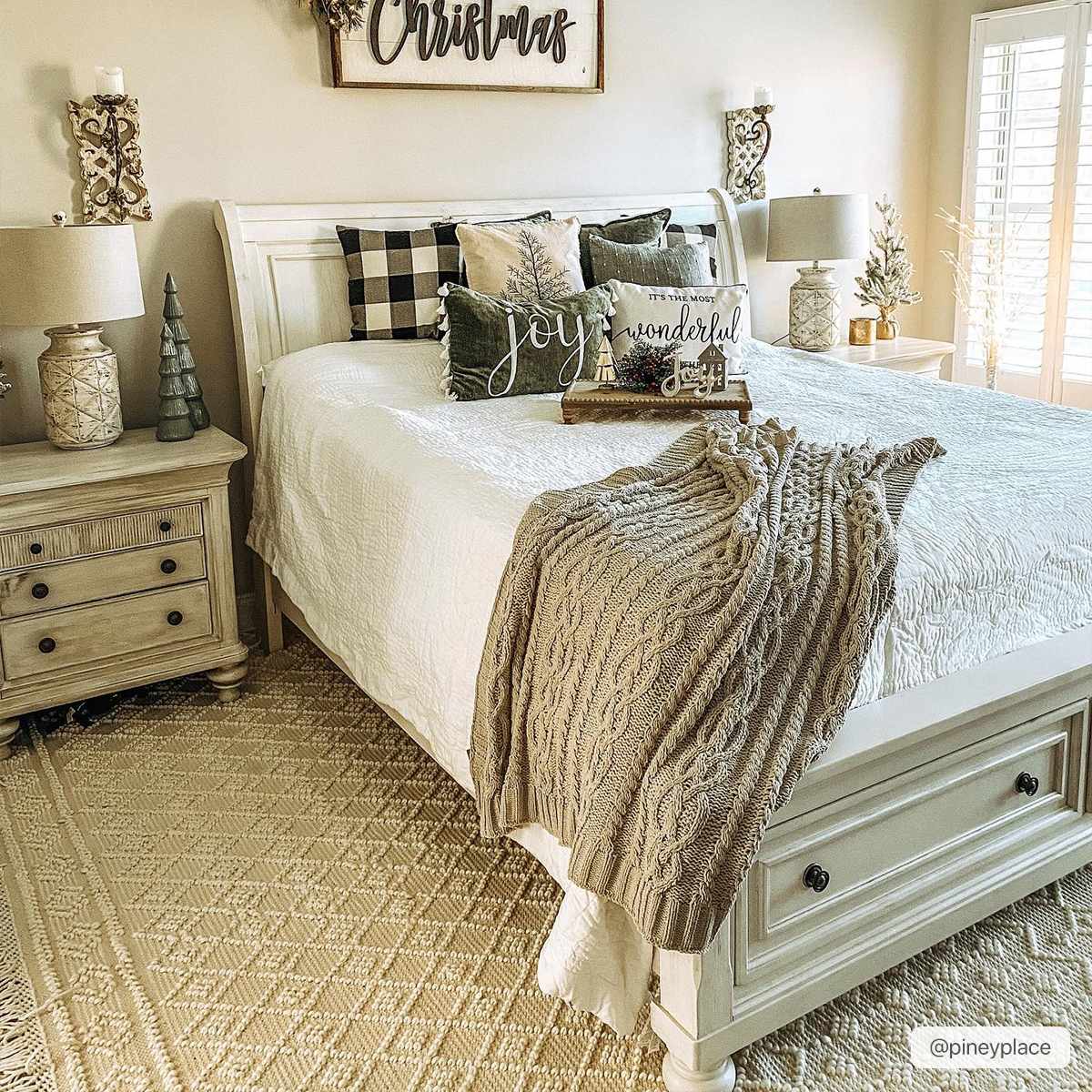 Tribal look Tassels Textured Beige, white Hand woven Wool and Cotton Area Rug - Image 2