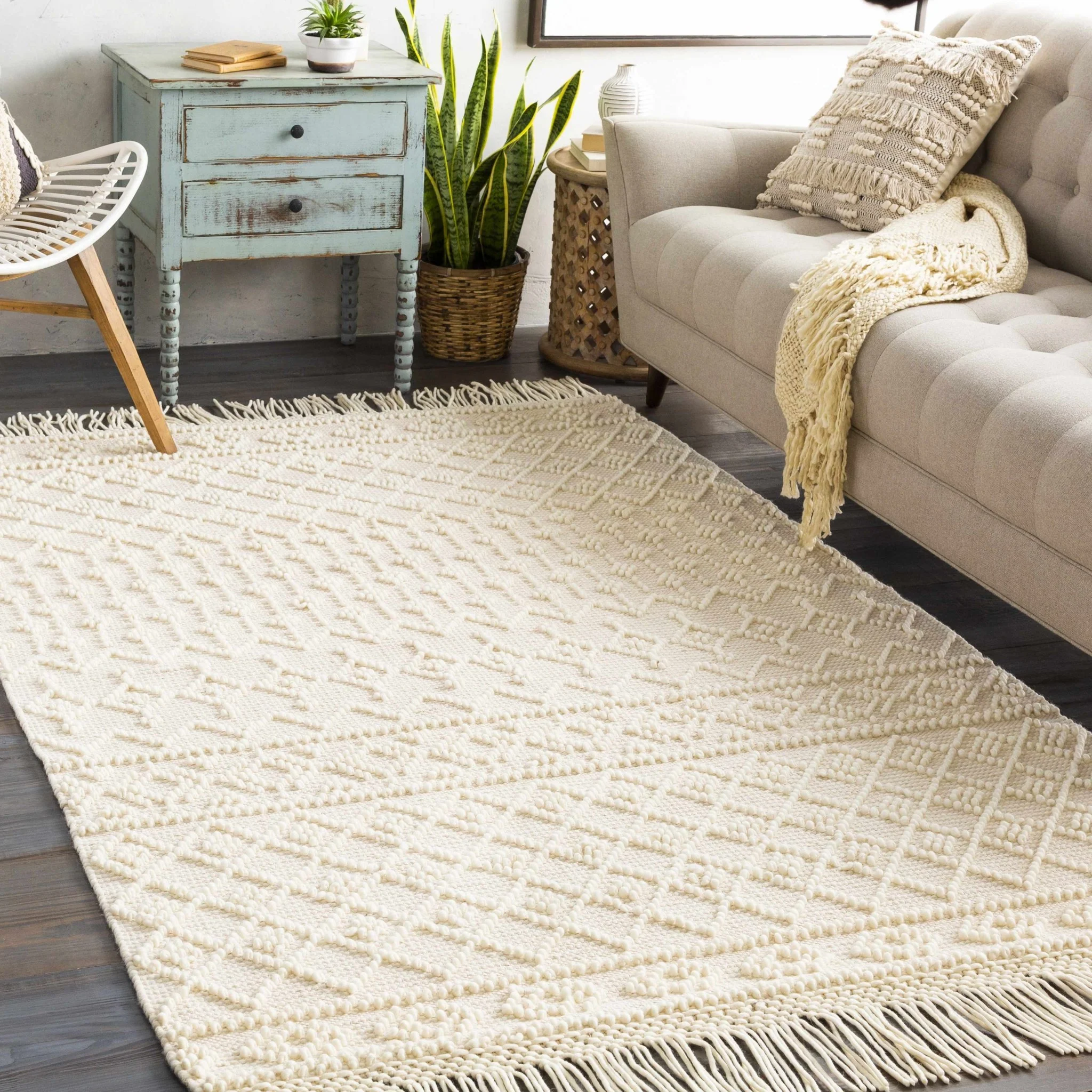 Tribal look Tassels Textured Beige, white Hand woven Wool and Cotton Area Rug - Image 5