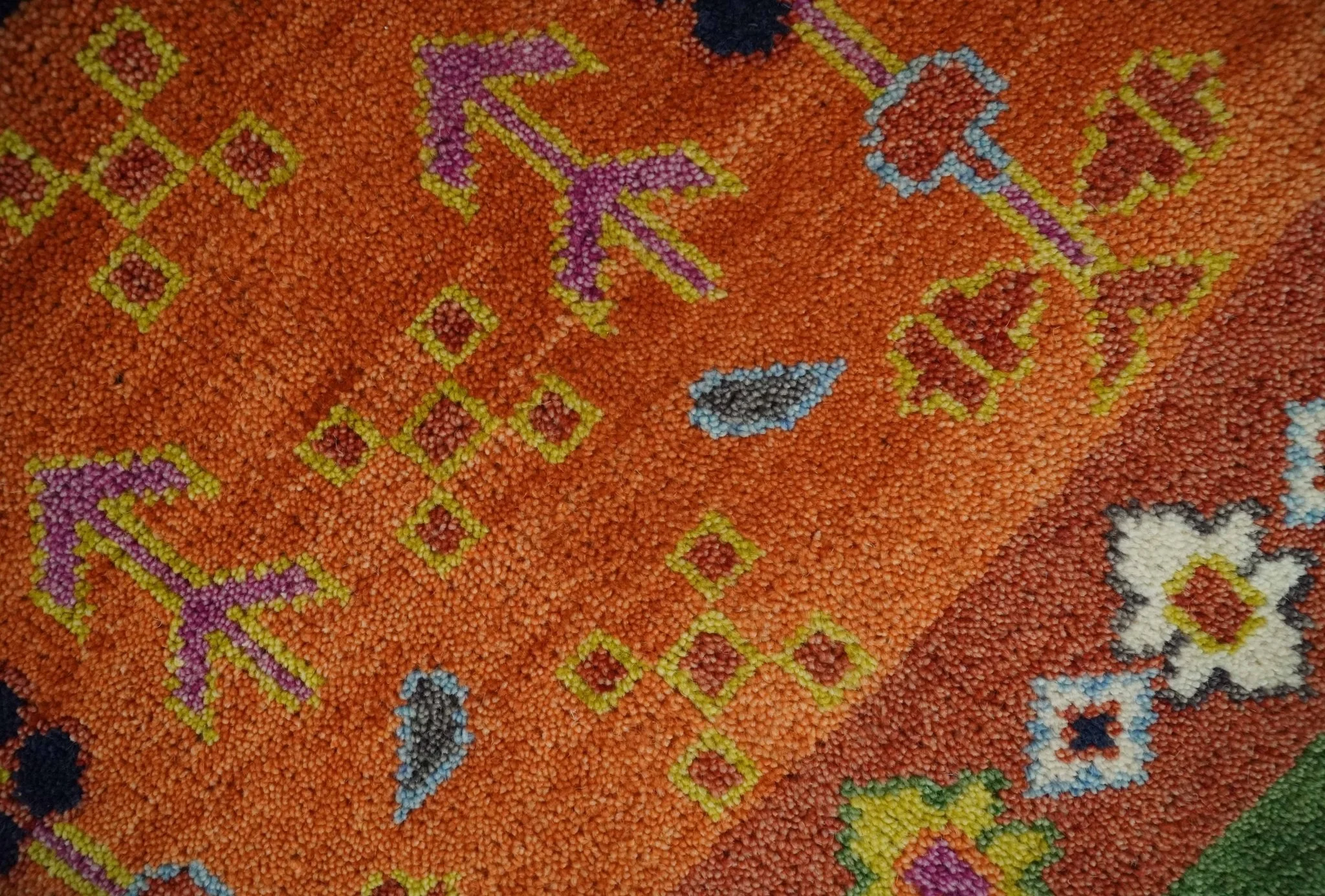 Tribal Gabbeh Rust, Ivory, Green and Pink Hand knotted 8x10 Antique Look Traditional Wool Area Rug - Image 4