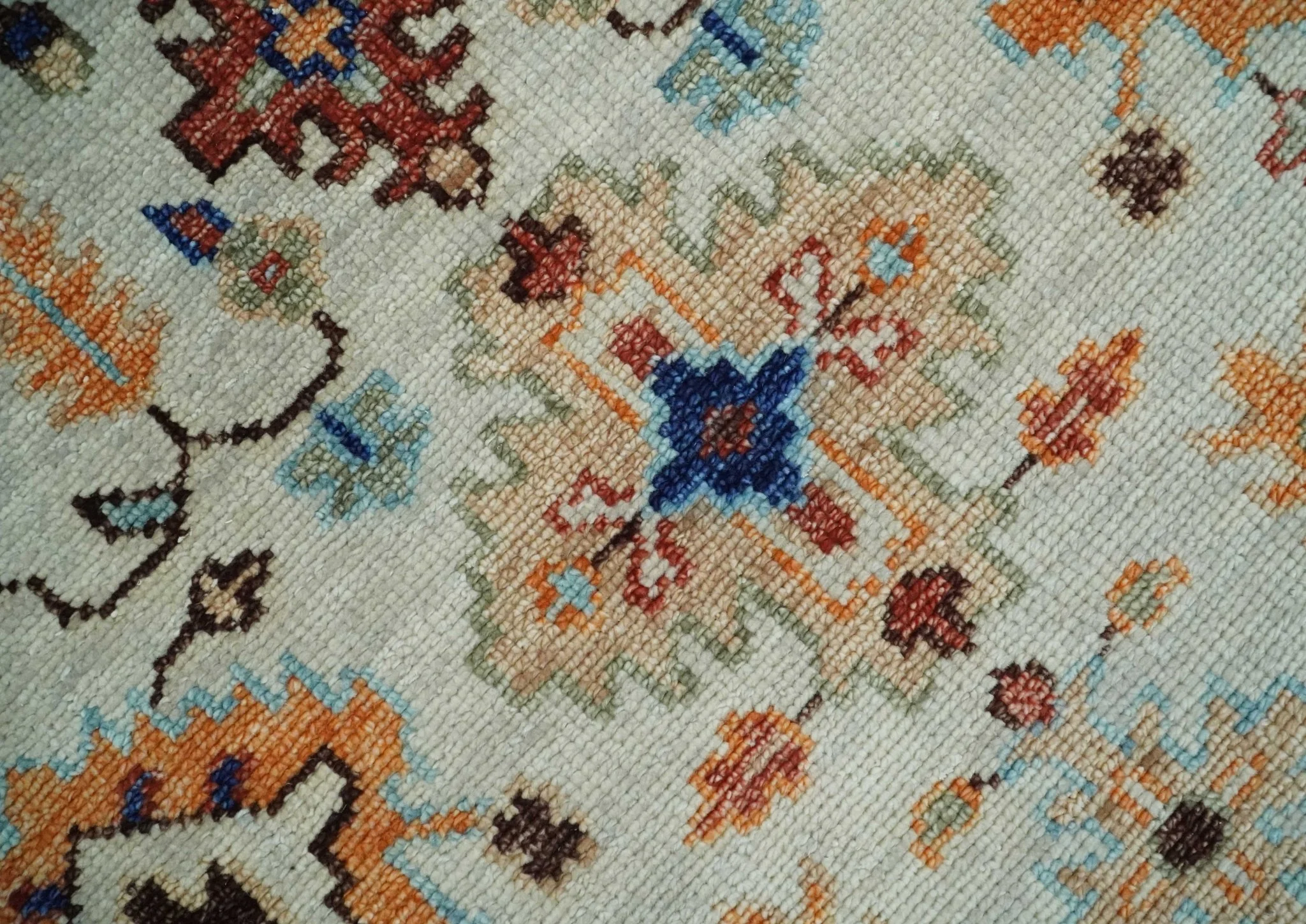 Turkish Knot Ivory and Green Colorful Traditional Multi Size Hand knotted Oushak Rug - Image 4