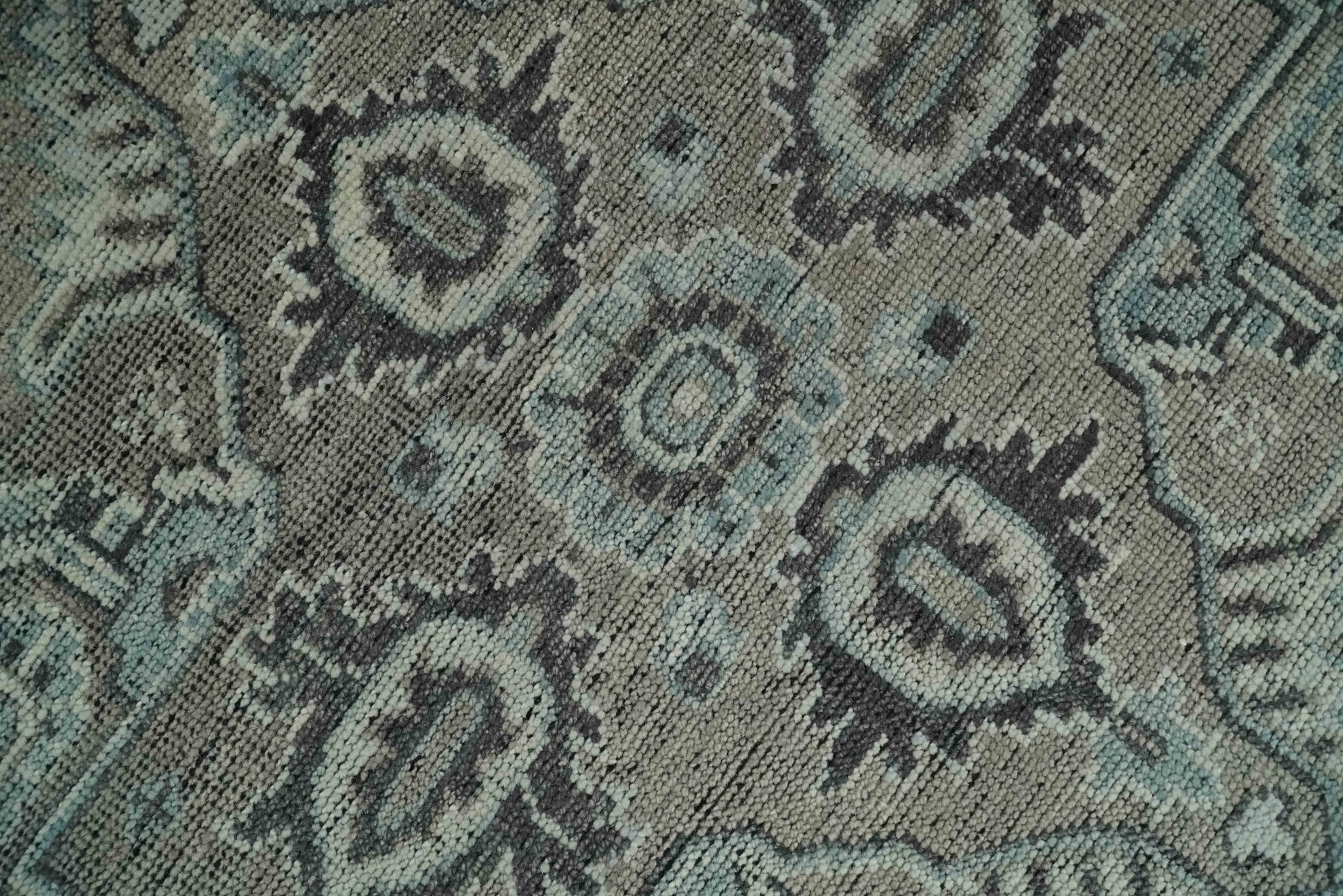 Vintage Style Distressed finished Traditional Hand Knotted Heriz Serapi Taupe and Ivory Multi size wool Area Rug - Image 4