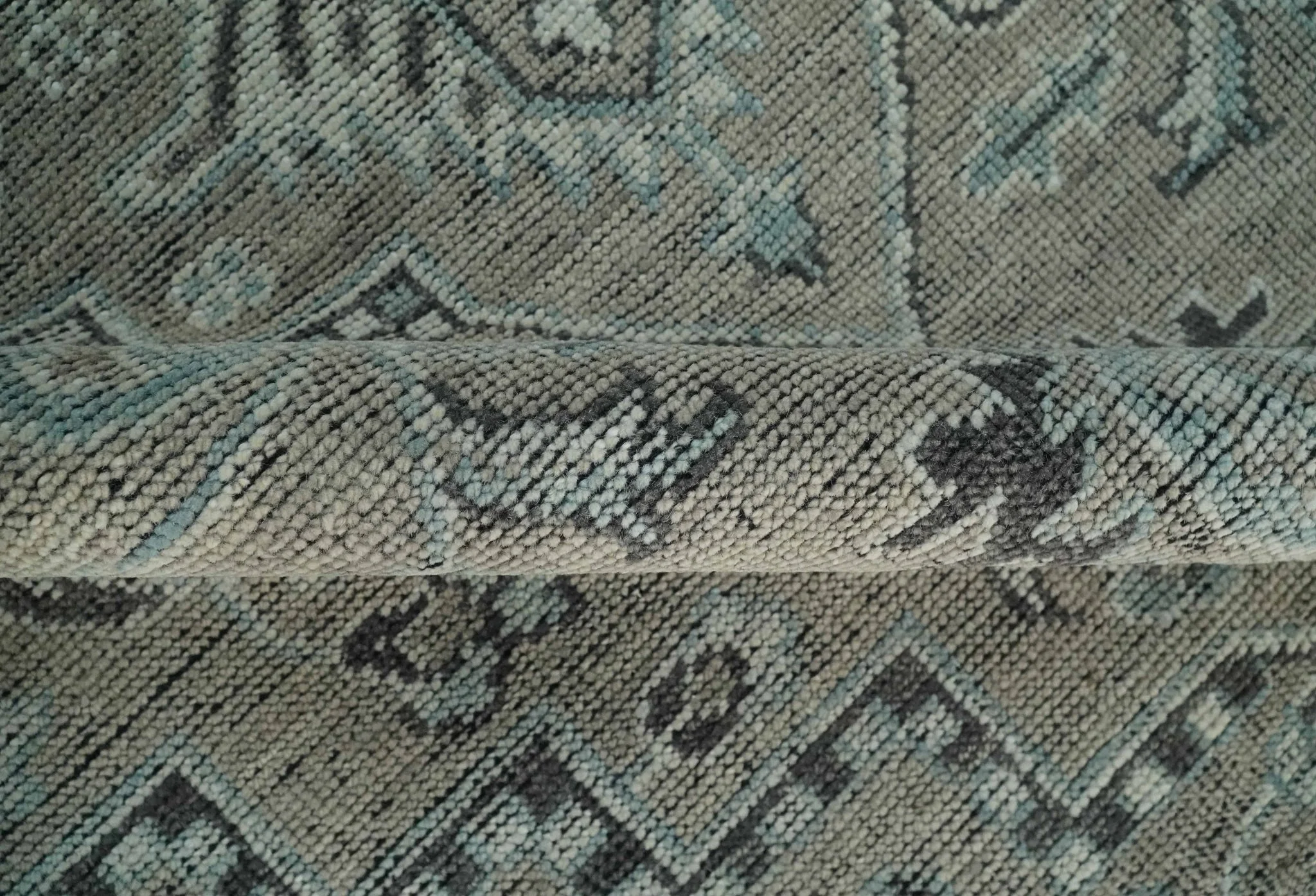 Vintage Style Distressed finished Traditional Hand Knotted Heriz Serapi Taupe and Ivory Multi size wool Area Rug - Image 6