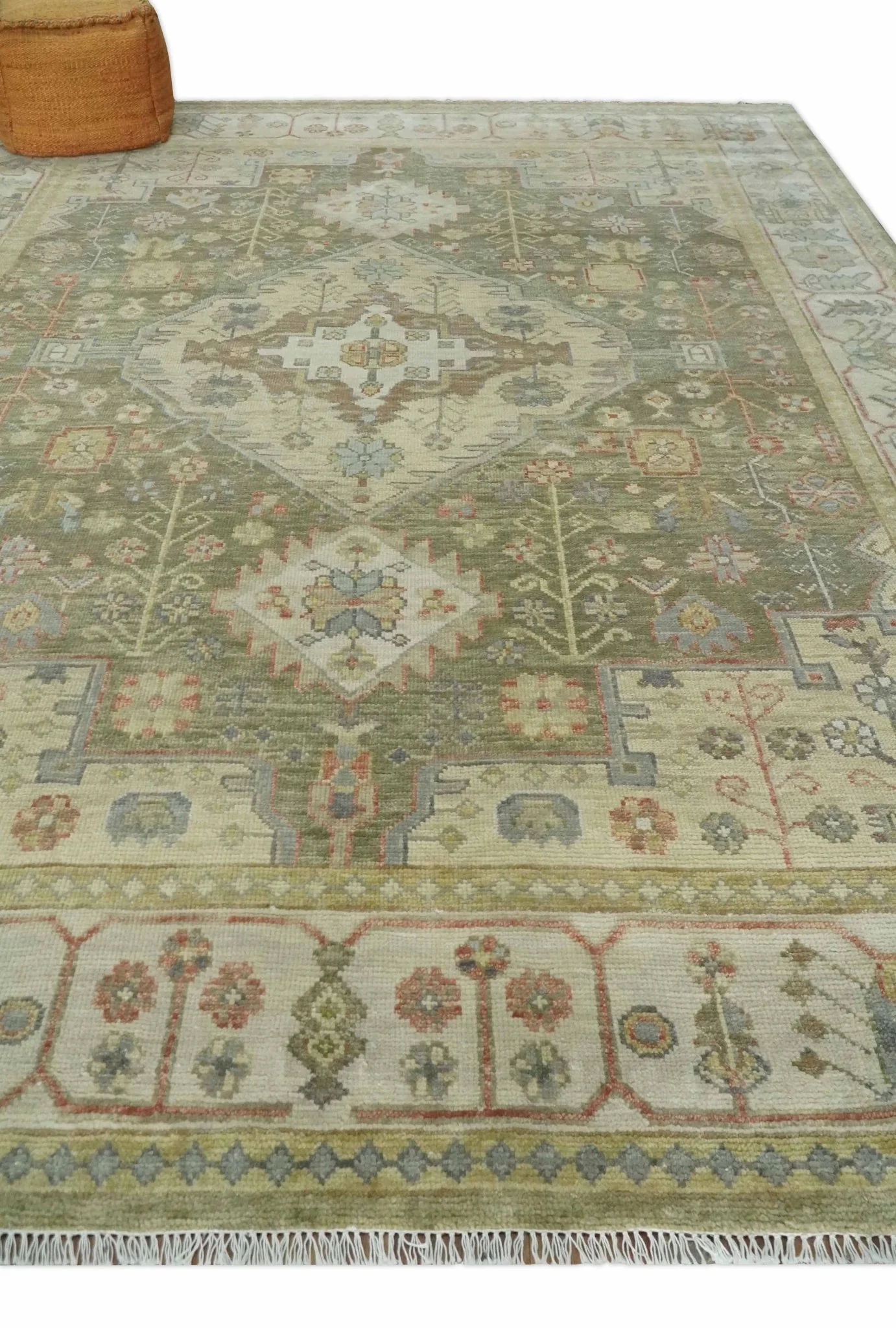 Antique Style Green, Ivory and Beige Hand knotted Heriz Serapi Multi Size wool Area Rug - Image 3