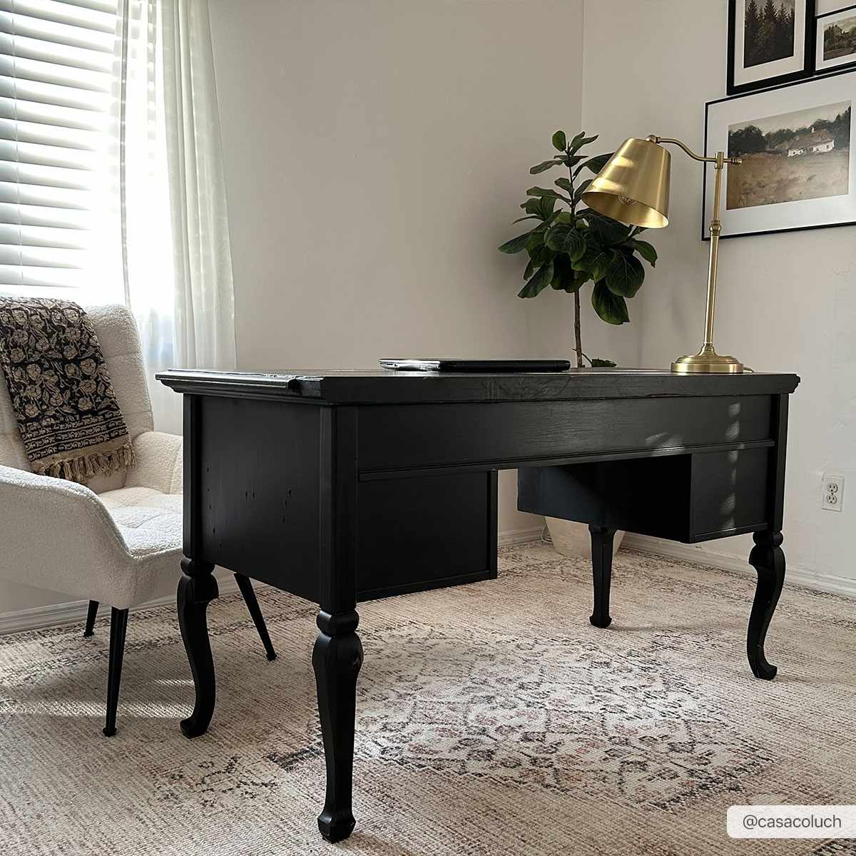 Vintage Style Ivory, Tan and Black Traditional medallion area rug - Image 3