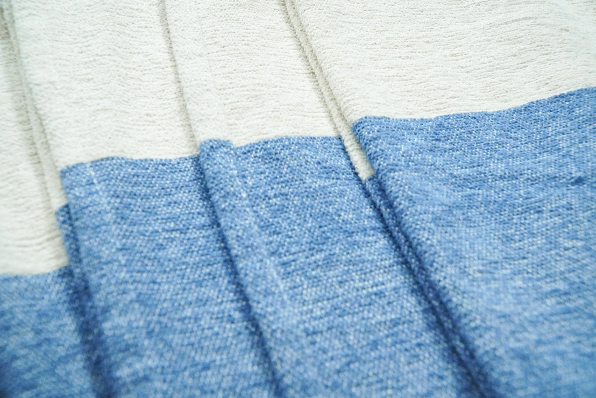 Woven White and Blue Cotton Throw Blanket - Image 2