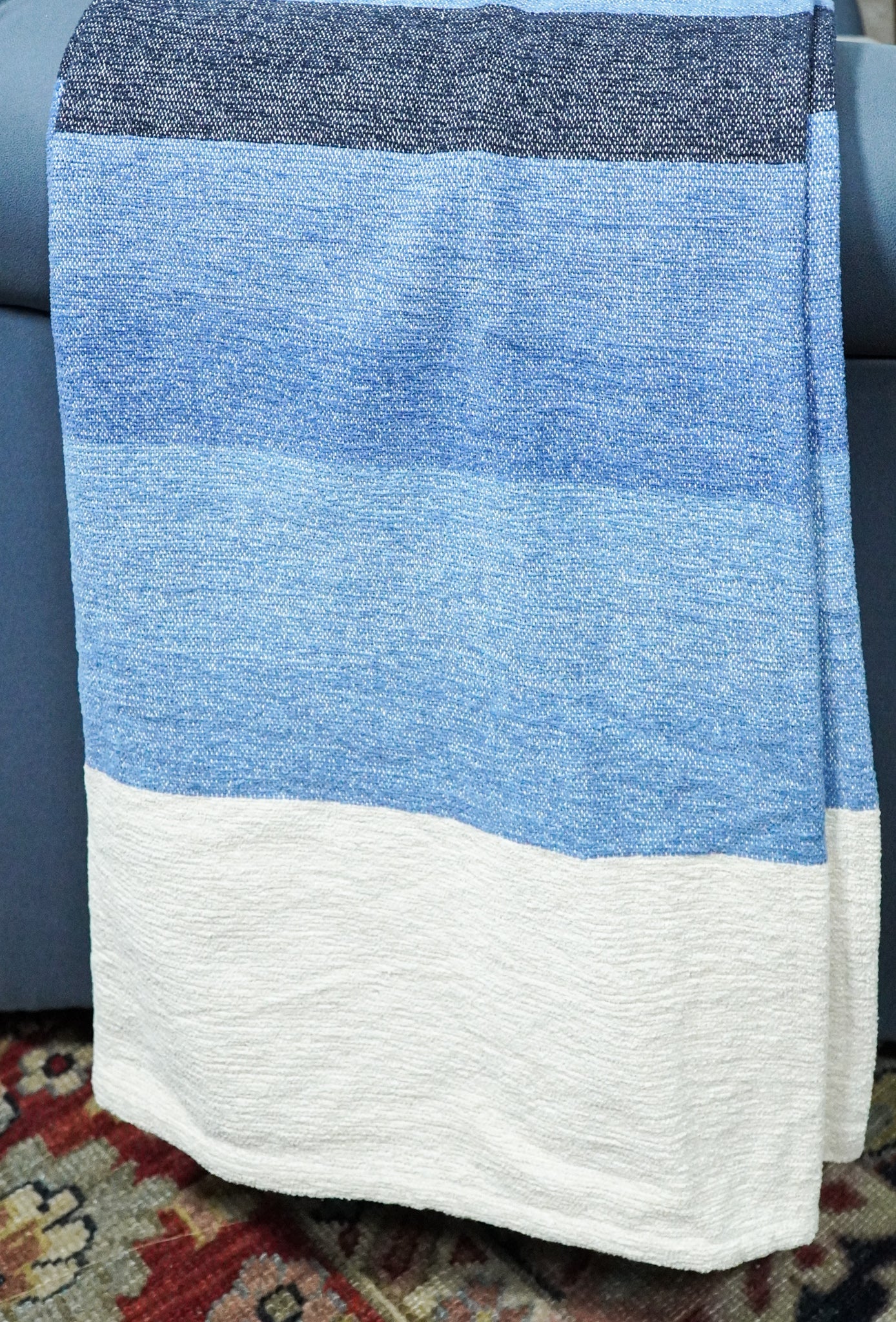 Woven White and Blue Cotton Throw Blanket - Image 4